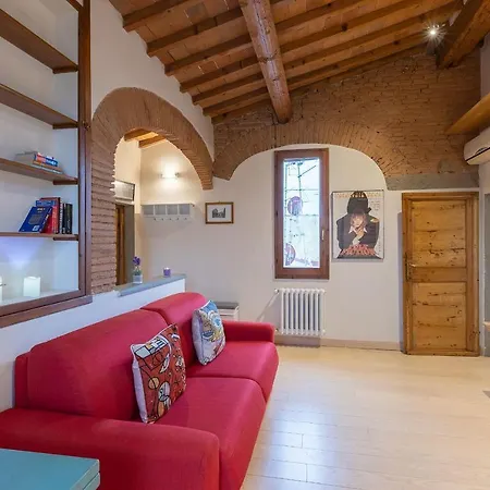 San Zanobi Nest In