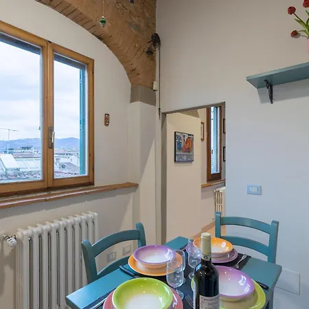 San Zanobi Nest In Firenze